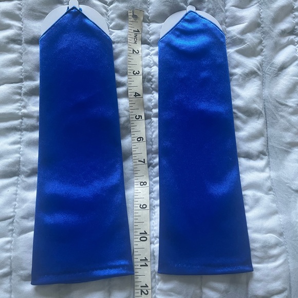 Satin gloves (NWT) - Picture 4 of 4